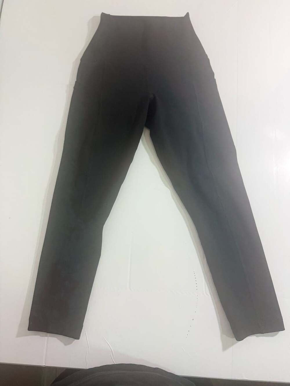Yogalicious Lux Lenox Crop Tight Size XS Black Leggings